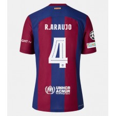 Barcelona Ronald Araujo #4 Hjemmedrakt 2023-24 Kortermet